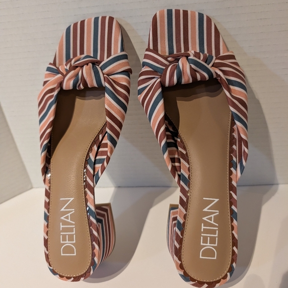 Deltan Shoes - Deltan "Georgie" Striped Sandal‎ Sz. 8.5